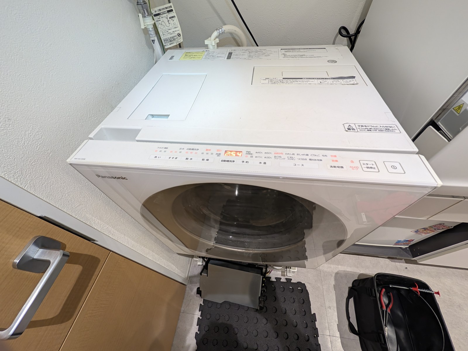 パナソニックNA-VG720Rの本体外観